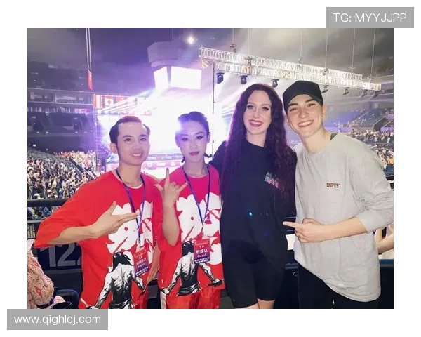 球迷狂欢节激情绽放城市之夜共赴荣耀梦想盛宴点燃全民热血再创巅峰 - 副本 - 副本 (2) - 副本