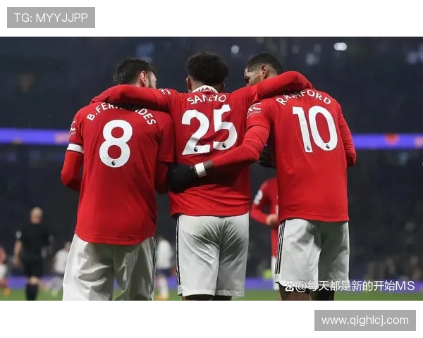 球迷热议焦点背后球队变局与未来走向解析赛季风云与战术革新全景观察 - 副本 - 副本