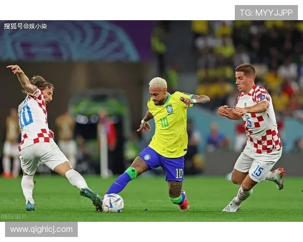 聚焦世界杯加时赛赛制演变与胜负悬念解析对球队战术与心理博弈影响 - 副本 (4)